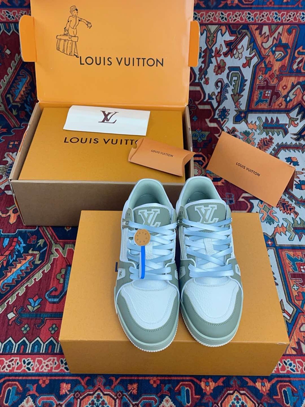 ルイヴィトン靴正面デザイン